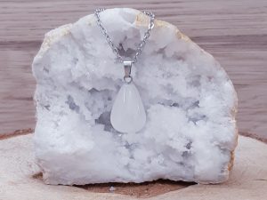 Pendentif goutte 20mm Cristal de roche