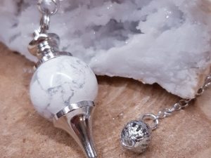 pendule howlite