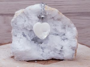 Pendentif cœur 20mm Nacre
