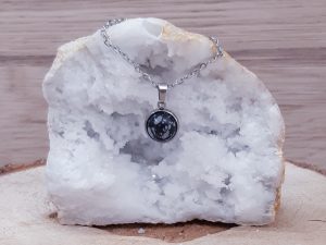 Pendentif médaillon 10mm Obsidienne neige