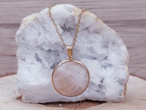 Pendentif médaillon 25mm Quartz rose