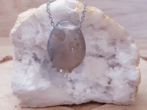 Pendentif pierre percée Agate Botswana