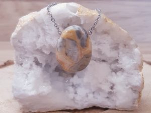 Pendentif pierre percée Agate crazy lace ou fou