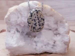 Pendentif pierre percée Jaspe dalmatien