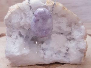 Pendentif pierre percée Lépidolite
