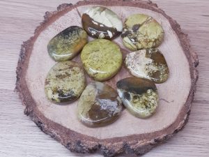 Pierre plate Opale verte