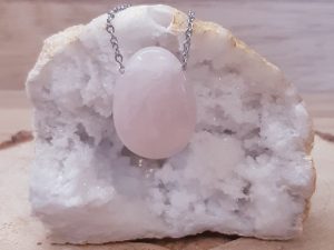 Pendentif pierre percée Quartz rose