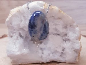Pendentif pierre percée Sodalite